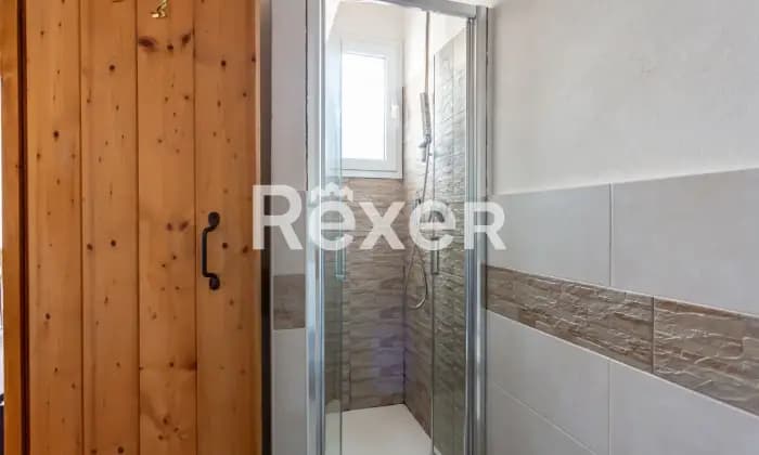 Rexer-Rossiglione-Ampio-e-luminoso-appartamento-su-due-livelli-BAGNO