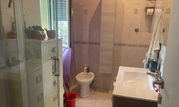 Rexer-Livorno-Vendo-appartamento-con-camere-Bagno