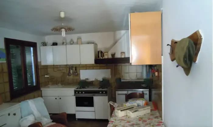 Rexer-Testico-Villa-unifamiliare-con-terreno-in-vendita-a-Testico-SV-Cucina