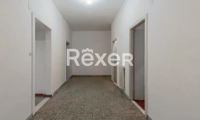 Rexer-Roma-Ampio-appartamento-in-zona-tranquilla-ma-centrale-SALONE