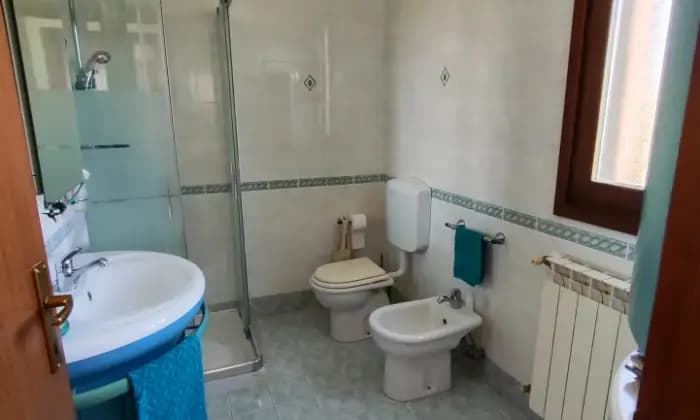 Rexer-Rovigo-Casa-indipendente-con-corte-privata-Bagno