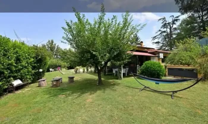 Rexer-Montevarchi-Villa-in-vendita-in-via-del-Moschino-a-Montevarchi-Giardino
