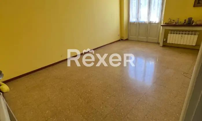 Rexer-Tortona-Appartamento-di-mq-in-centro-a-Tortona-CameraDaLetto