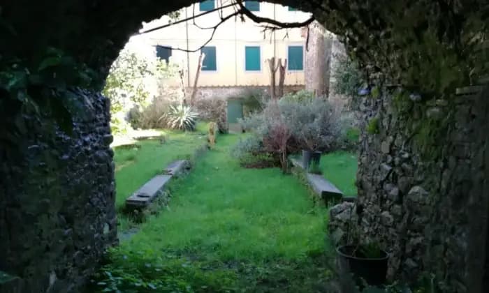 Rexer-Borgo-a-Mozzano-Palazzo-storico-di-charme-Giardino