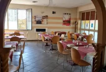 Rexer-Corteolona-e-Genzone-Immobile-commerciale-con-attivit-di-bar-ristorante-e-pizzeria-Salone
