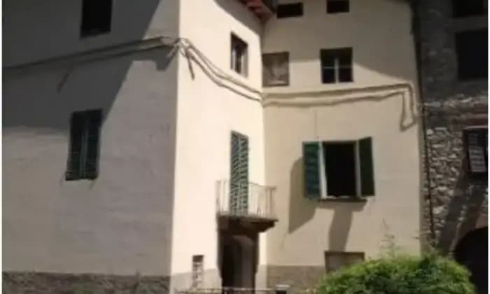 Rexer-Borgo-a-Mozzano-Casa-indipendente-in-via-del-Molinetto-a-Borgo-a-Mozzano-Garage