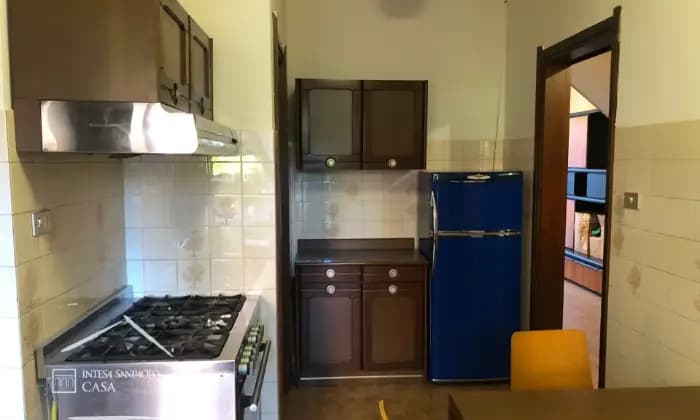 Rexer-Peschiera-Borromeo-Appartamento-mq-su-due-livelli-con-box-auto-Cucina