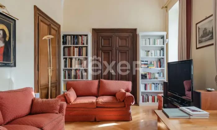 Rexer-Roma-Piazza-Colonna-Appartamento-di-alta-rappresentanza-in-Palazzo-storico-Salone
