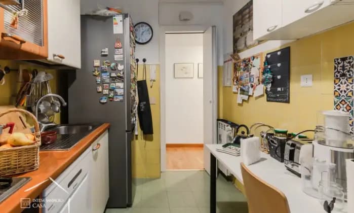 Rexer-Roma-Appartamento-mq-con-cantina-e-posto-auto-Cucina