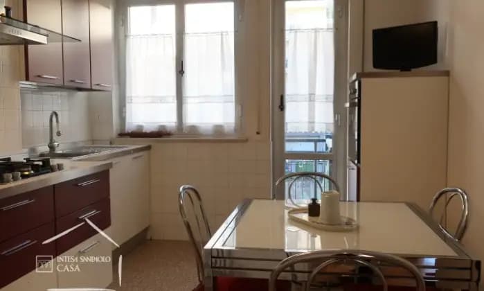 Rexer-Genova-Appartamento-piano-alto-vista-mare-Cucina