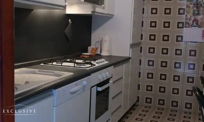 Rexer-Rapallo-Appartamento-mq-con-terrazzino-due-balconi-e-box-Cucina
