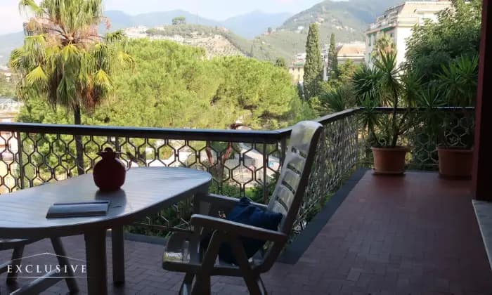 Rexer-Rapallo-Appartamento-mq-con-terrazzino-due-balconi-e-box-Terrazzo