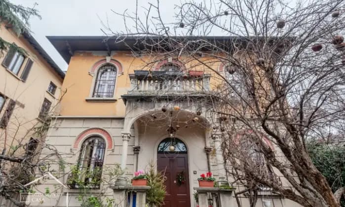 Rexer-Milano-Appartamento-in-villa-del-con-giardino-Possibilit-acquisto-box-auto-Terrazzo