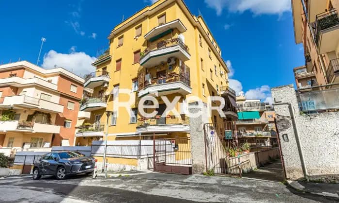 Rexer-Roma-Colli-Portuensi-Bilocale-con-balcone-in-ottime-condizioni-interne-Terrazzo