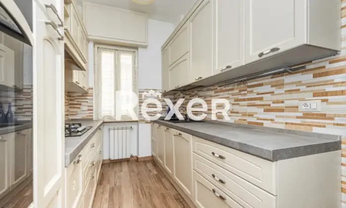 Rexer-Roma-Colli-Portuensi-Bilocale-con-balcone-in-ottime-condizioni-interne-Cucina