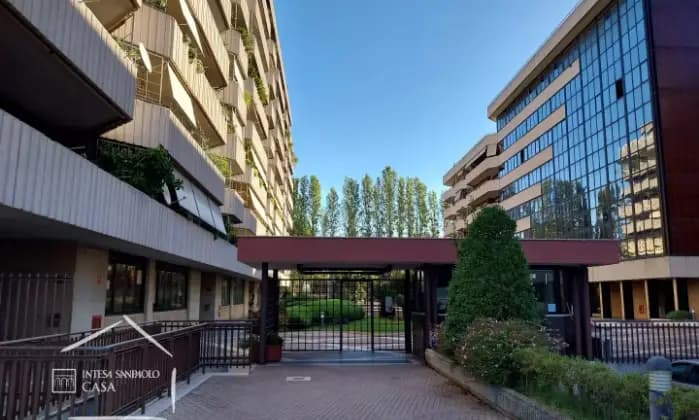 Rexer-Roma-Appartamento-Benedetto-Croce-Montagnola-e-box-auto-Terrazzo