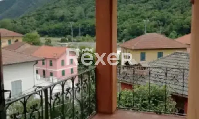 Rexer-Montoggio-Appartamento-in-contesto-bi-familiare-al-primo-piano-con-solaio-Terrazzo