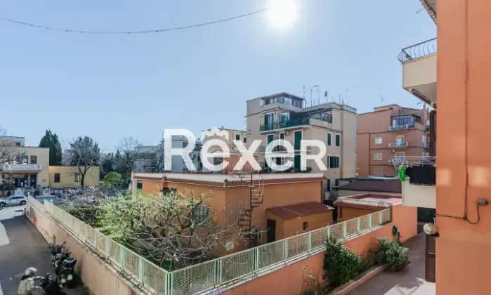 Rexer-Roma-Bilocale-adiacente-fermata-metro-Battistini-Terrazzo