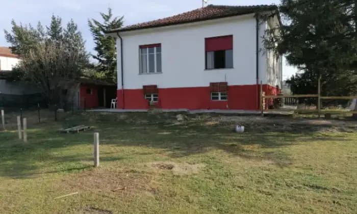 Rexer-Montemarzino-Villa-in-vendita-in-via-della-Chiesa-Giardino