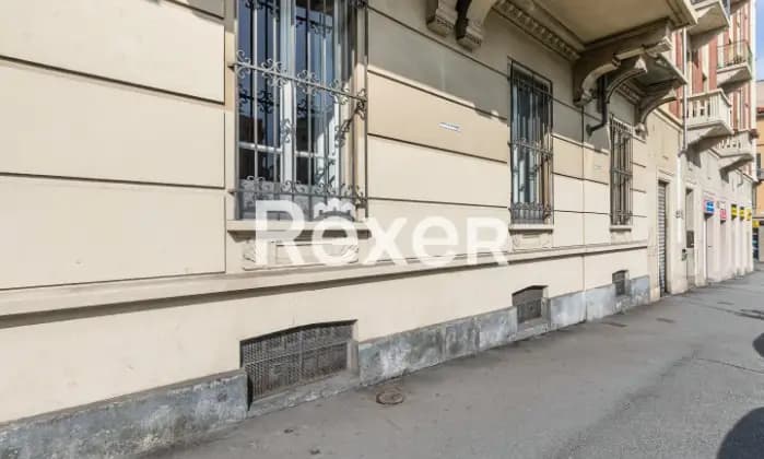 Rexer-Torino-Trilocale-in-stabile-depoca-Altro