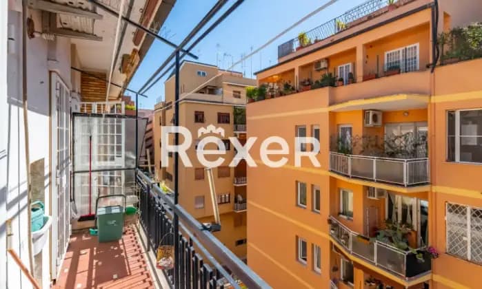 Rexer-Roma-Appartamento-mq-con-cantina-mansarda-e-posto-auto-Terrazzo