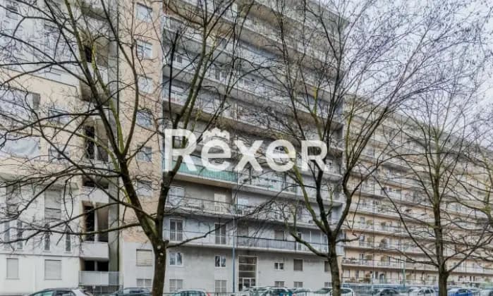 Rexer-Torino-Appartamento-mq-con-balcone-e-cantina-Giardino