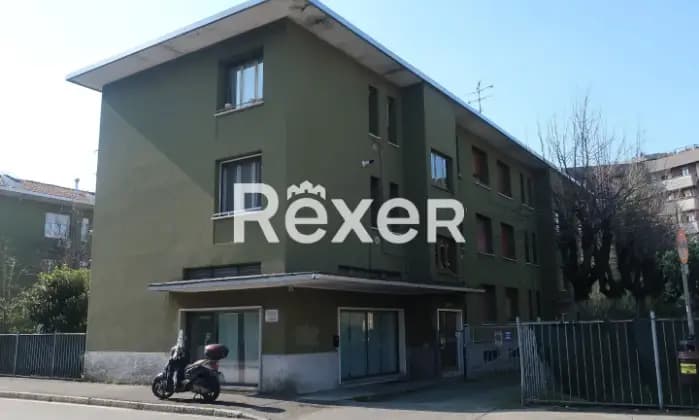 Rexer-Monza-Bilocale-da-ristrutturare-Giardino