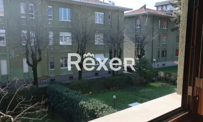 Rexer-Monza-Bilocale-da-ristrutturare-Terrazzo