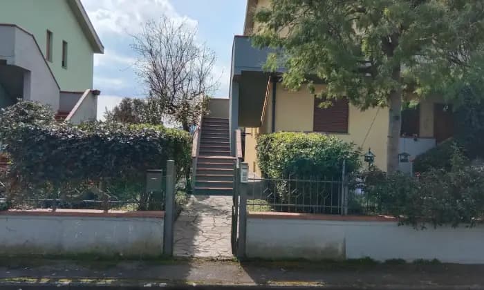 Rexer-Poggibonsi-Appartamento-in-villetta-a-schiera-Loc-Bellavista-Giardino