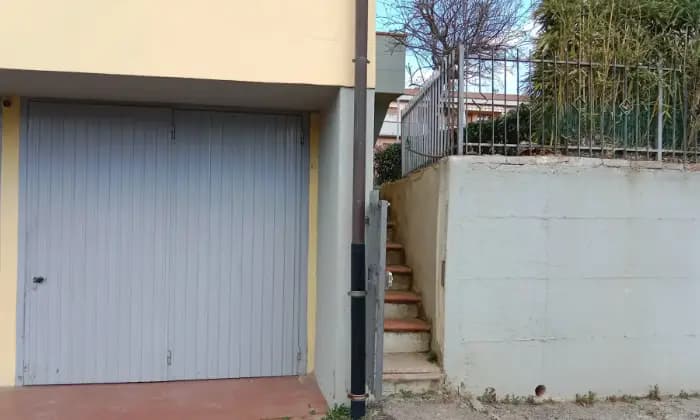 Rexer-Poggibonsi-Appartamento-in-villetta-a-schiera-Loc-Bellavista-Garage