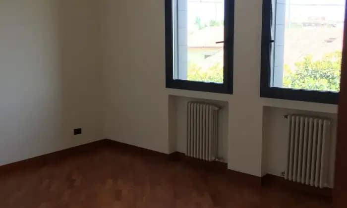 Rexer-Mantova-Appartamento-di-pregio-in-villino-signorile-Altro