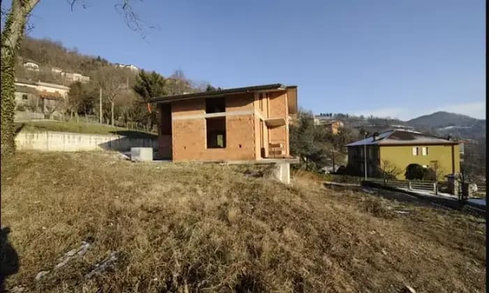 Rexer-Berbenno-Vendesi-Villa-singola-in-costruzione-IN-VALLE-IMAGNA-Giardino