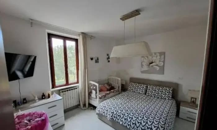 Rexer-Sarzana-Appartamento-in-vendita-in-via-Aurelia-Pisa-a-Sarzana-CameraDaLetto
