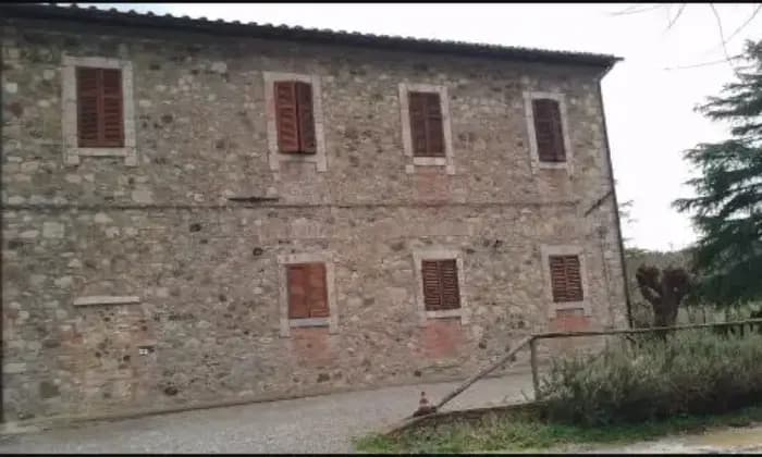 Rexer-Civitella-Paganico-Vendesi-casale-a-Civitella-Paganico-Terrazzo