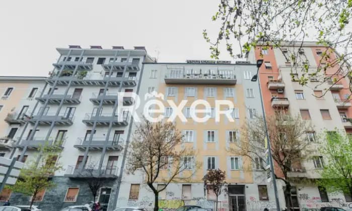 Rexer-Milano-Porta-Romana-Bilocale-ristrutturato-con-balcone-e-cantina-Giardino