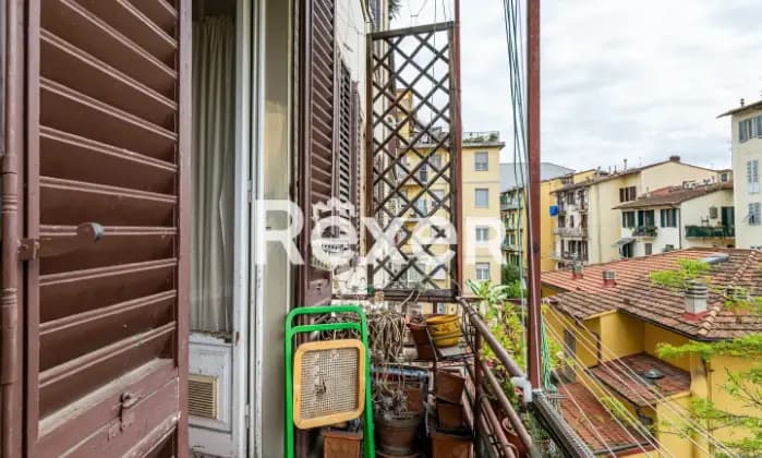 Rexer-Firenze-Via-delle-Cinque-Giornate-Appartamento-di-vani-oltre-servizi-balconi-e-accessori-Terrazzo