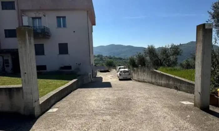 Rexer-Castelnuovo-di-Farfa-Mansarda-in-Vendita-a-Castelnuovo-di-Farfa-Terrazzo