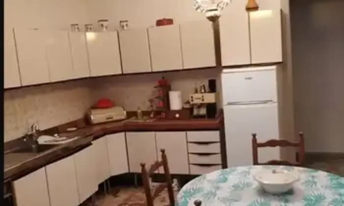 Rexer-Nicosia-Appartamento-in-vendita-in-viale-Vittorio-Veneto-a-Nicosia-Cucina