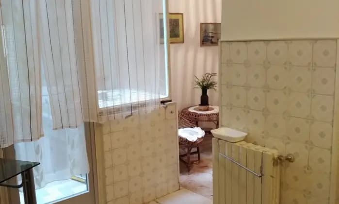 Rexer-Nicosia-Appartamento-in-vendita-in-viale-Vittorio-Veneto-a-Nicosia-Cucina