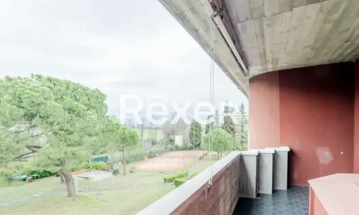 Rexer-Desenzano-del-Garda-Trilocale-ultimo-piano-in-residence-con-piscine-e-campo-da-tennis-Giardino
