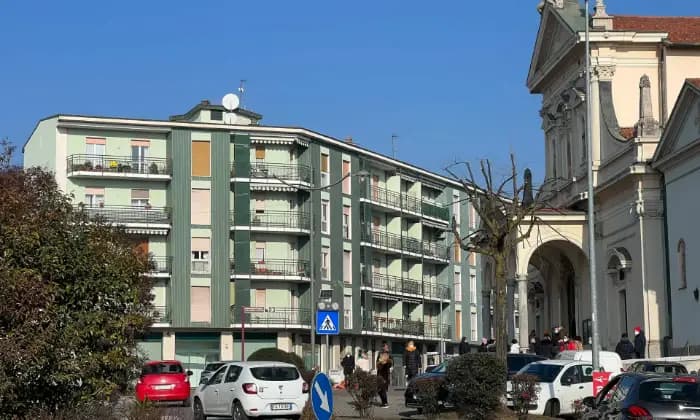 Rexer-Lesmo-Vendesi-appartamento-in-Via-Marconi-a-LESMO-Giardino
