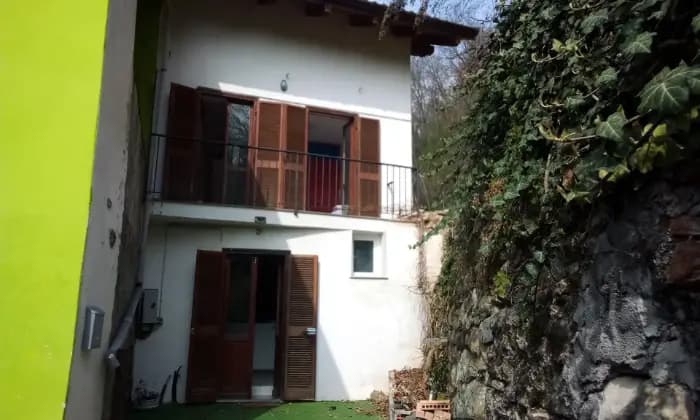 Rexer-Rivara-Casa-di-paese-in-vendita-via-Martin-Vincenzo-Rivara-Terrazzo