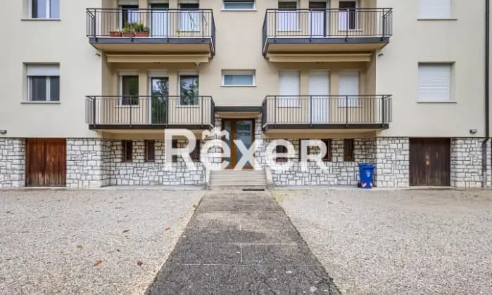 Rexer-Treviso-Appartamento-ultimo-piano-con-box-auto-Garage