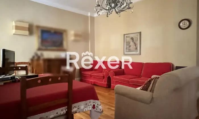 Rexer-Bari-Appartamento-di-ampia-metratura-in-ottimo-stato-Salone