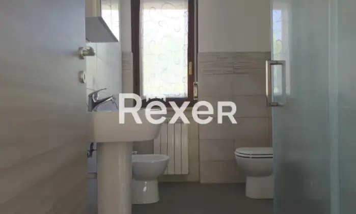 Rexer-Bovezzo-Monolocale-con-giardino-privato-e-box-auto-Bagno