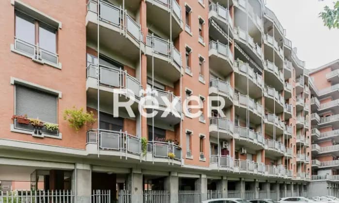 Rexer-Torino-Quadrilocale-signorile-mq-con-cantina-e-box-doppio-Terrazzo
