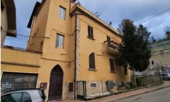 Rexer-Ascoli-Piceno-Vendesi-appartamento-in-Via-Pio-SemproniAscoli-Piceno-Terrazzo