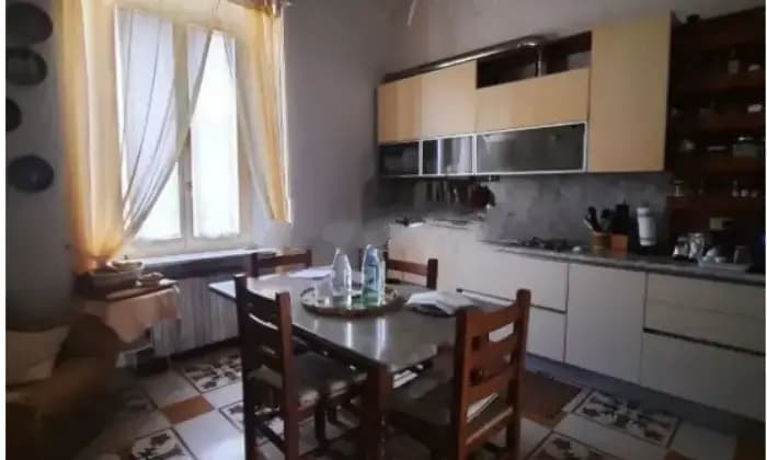 Rexer-Ascoli-Piceno-Vendesi-appartamento-in-Via-Pio-Semproni-Ascoli-Piceno-Cucina