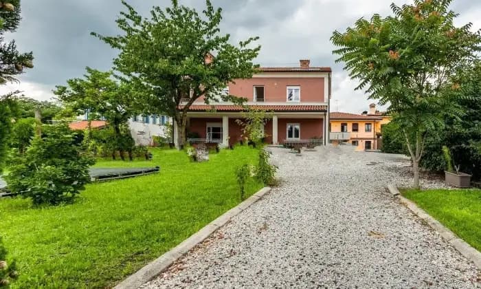 Rexer-Zugliano-Villa-bifamiliare-via-Casette-Grumolo-Pedemonte-Zugliano-Giardino