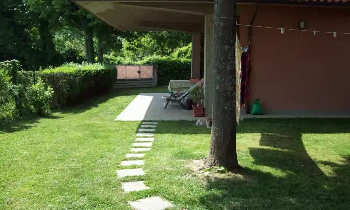 Rexer-Sassoferrato-Casa-indipendente-con-giardino-GIARDINO